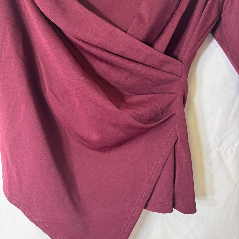Grace Karin Burgundy Wrap Style Top Size M 3/4 Sleeve‎ Asymmetrical Hem - Picture 3 of 10
